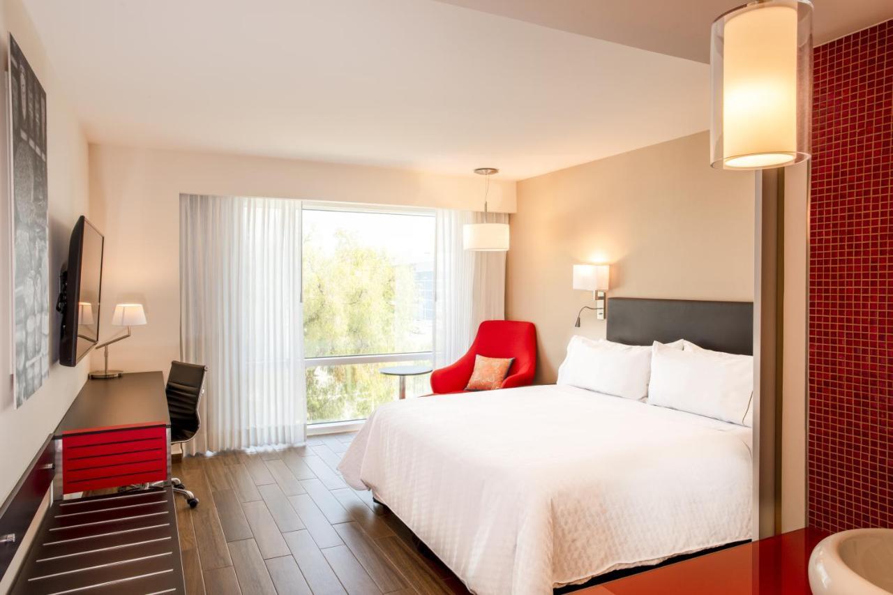 Fiesta Inn Celaya Galerias エクステリア 写真