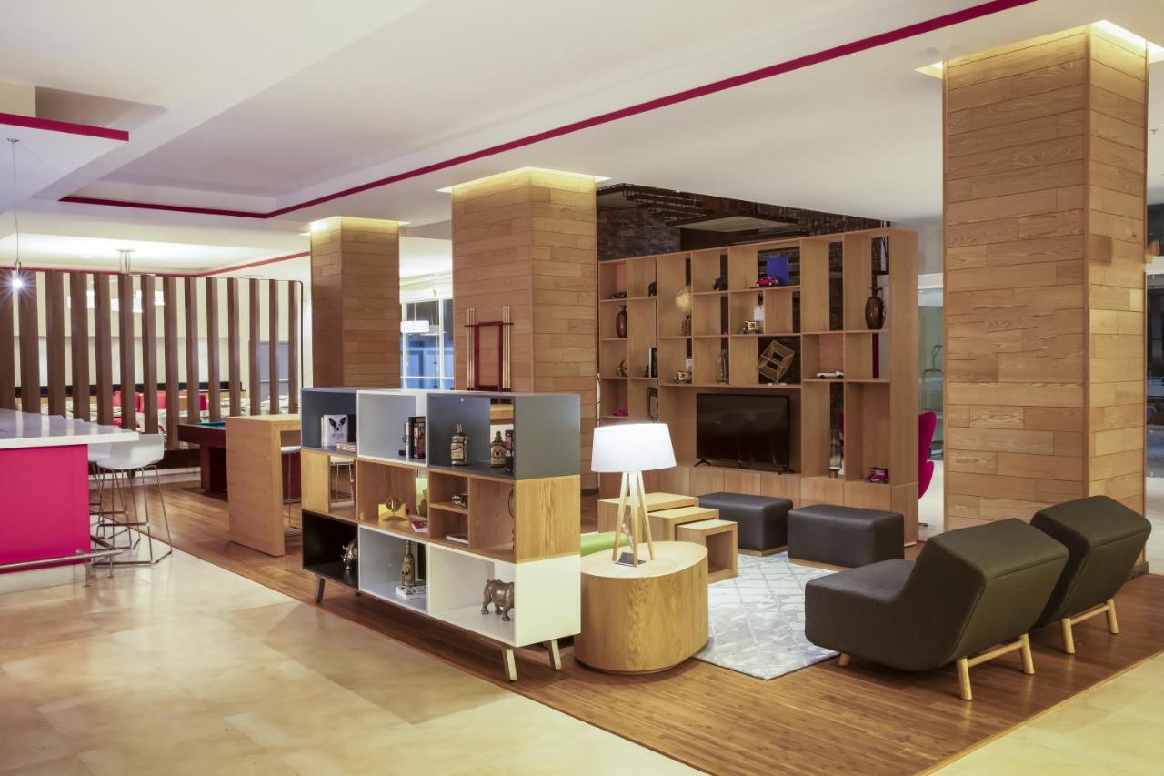 Fiesta Inn Celaya Galerias エクステリア 写真