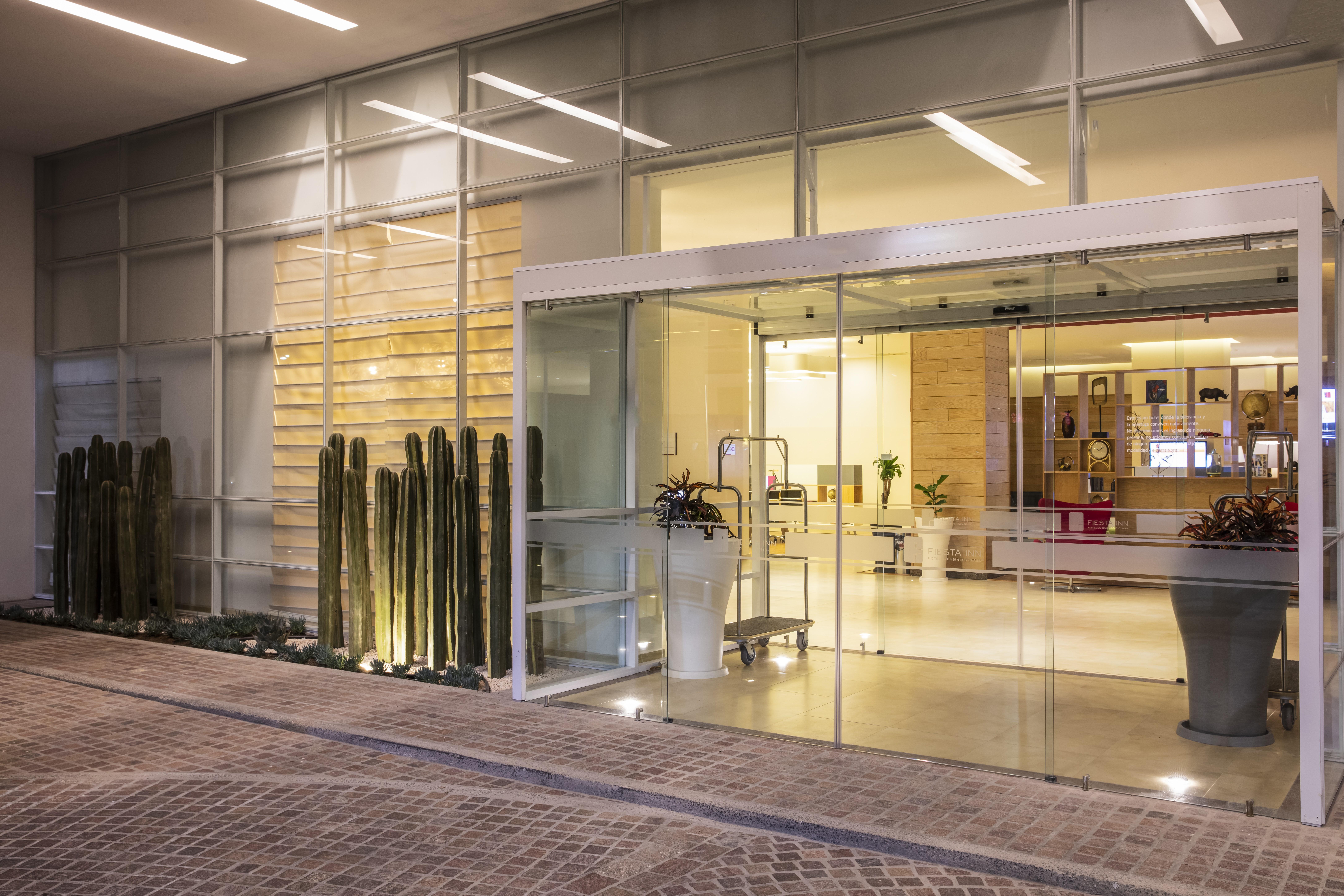 Fiesta Inn Celaya Galerias エクステリア 写真