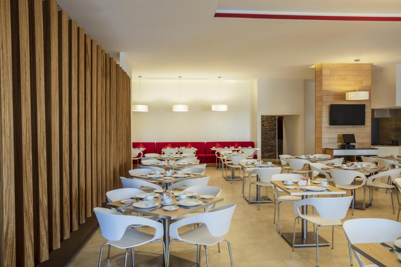 Fiesta Inn Celaya Galerias エクステリア 写真